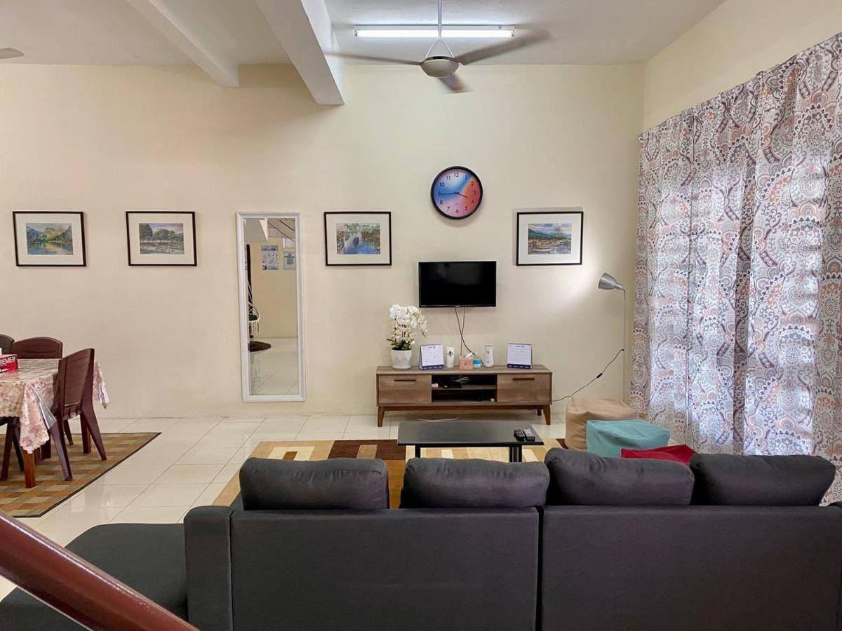 Spacious Cozy Lakeville Homestay 4 Bedrooms All With Aircond Seri Iskandar Exterior foto