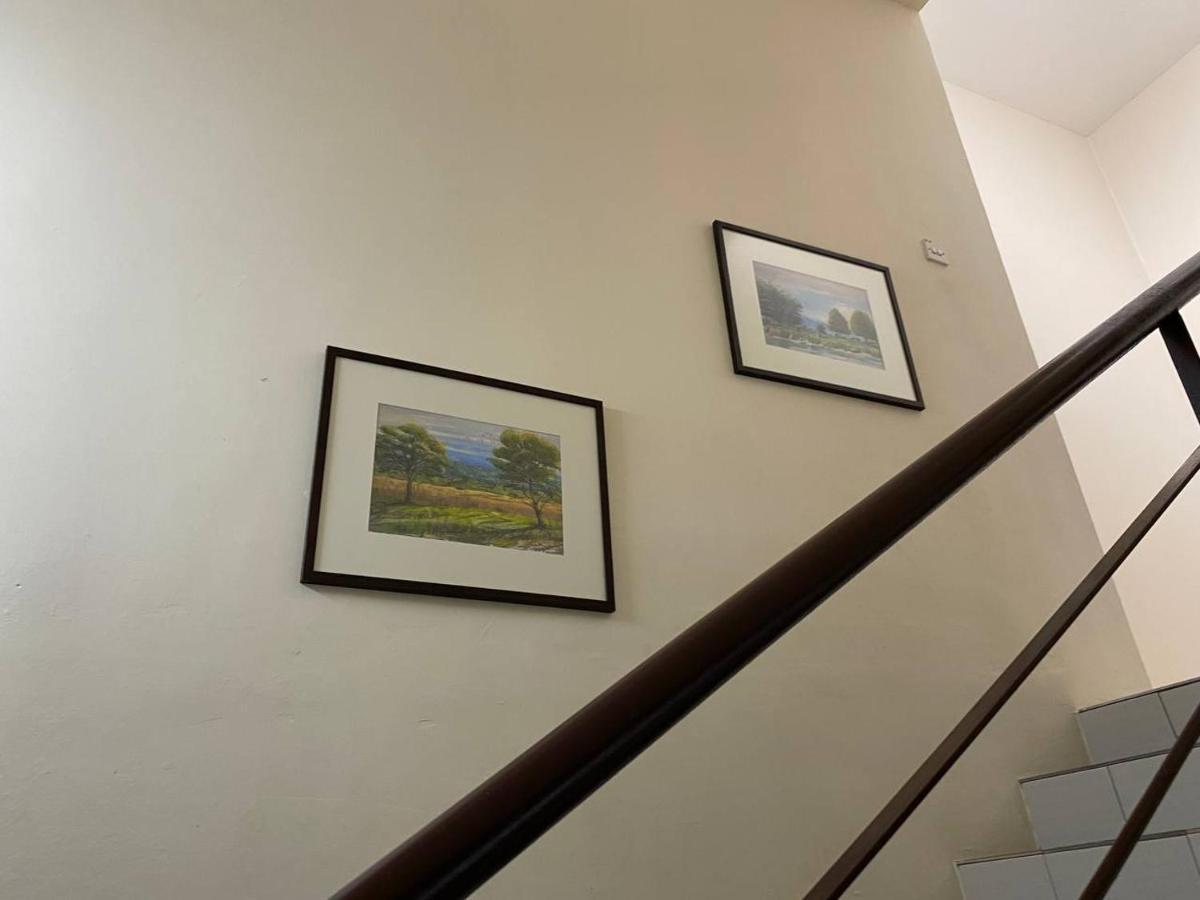 Spacious Cozy Lakeville Homestay 4 Bedrooms All With Aircond Seri Iskandar Exterior foto